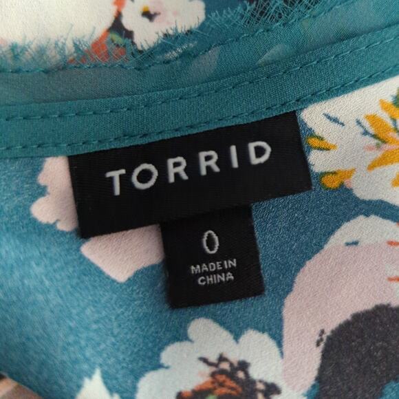 TORRID 0 Teal Frayed Georgette V-Neck Sheer Sleeveless Career Tank Large 12 - Picture 8 of 10